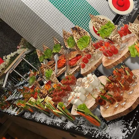 Lilyum & Resort Side